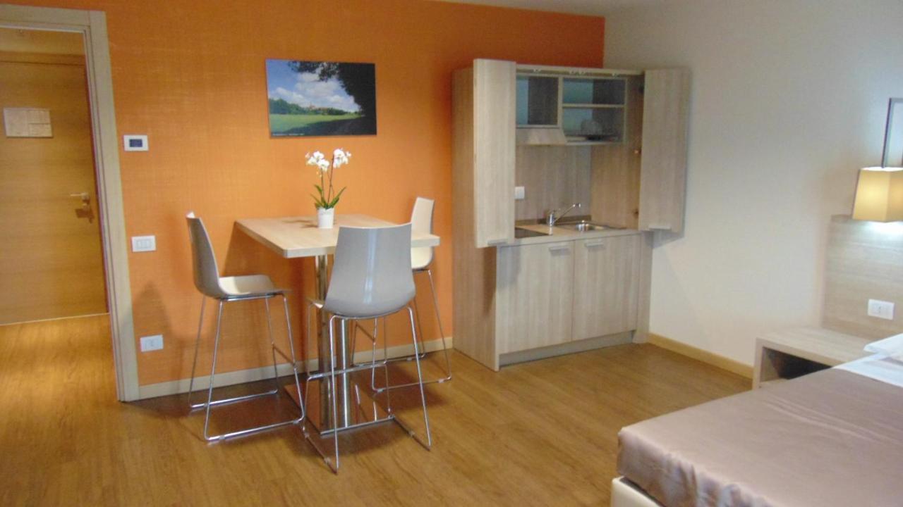 Turin Airport Hotel & Residence سان فرانشيسكو أل كامبو المظهر الخارجي الصورة