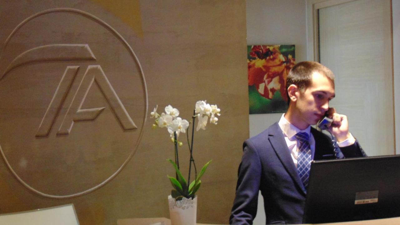 Turin Airport Hotel & Residence سان فرانشيسكو أل كامبو المظهر الخارجي الصورة