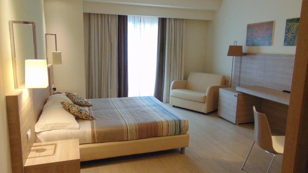 Turin Airport Hotel & Residence سان فرانشيسكو أل كامبو المظهر الخارجي الصورة