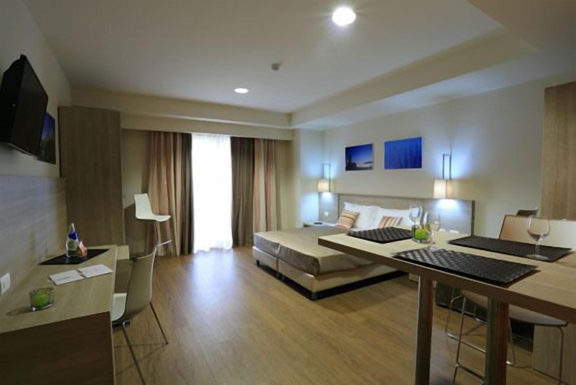 Turin Airport Hotel & Residence سان فرانشيسكو أل كامبو المظهر الخارجي الصورة